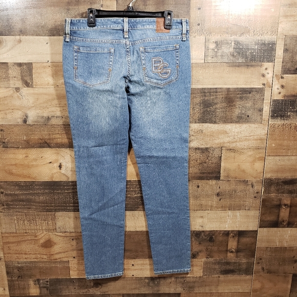 BCBGeneration NWT medium wash straight leg blue jeans size 32 - Picture 3 of 10